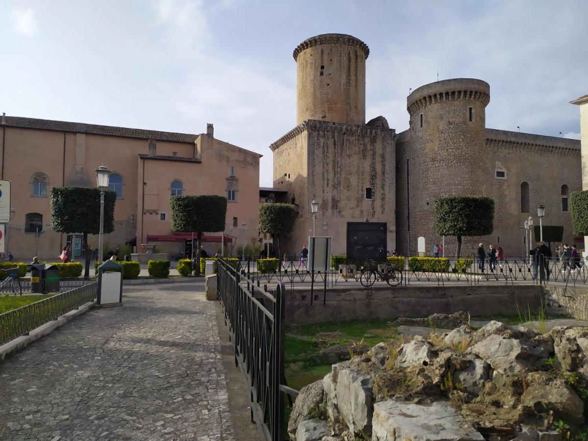 Ferienwohnung Casa Flora Fondi Centro Storico Exterior foto